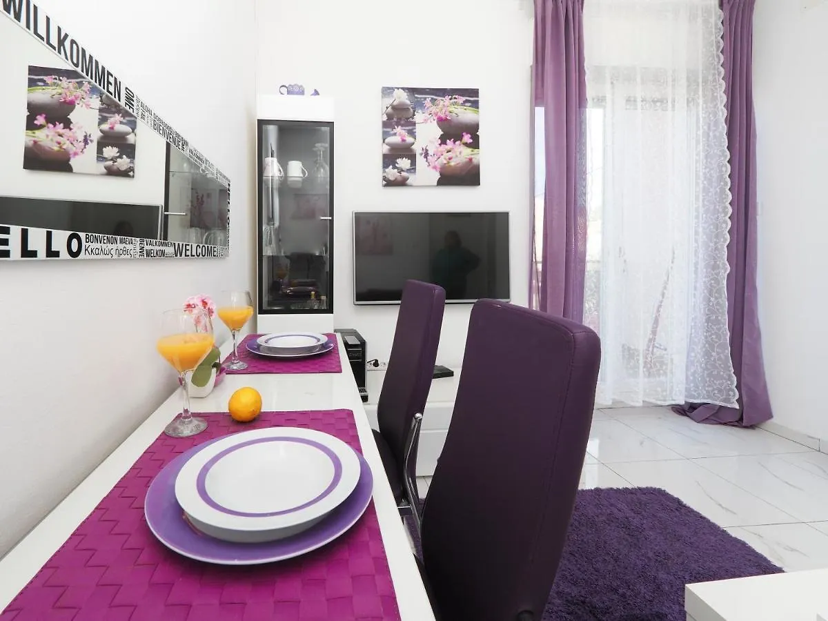 Beach Paradise Apartments